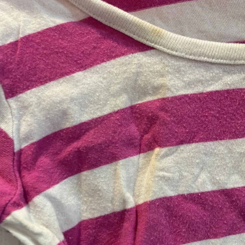Girls old navy tee xs